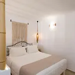 Mykonos Dot Apartament