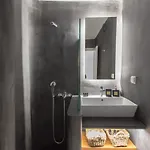 Mykonos Dot *