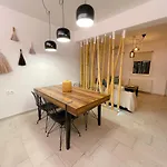 Mykonos Dot Apartman *